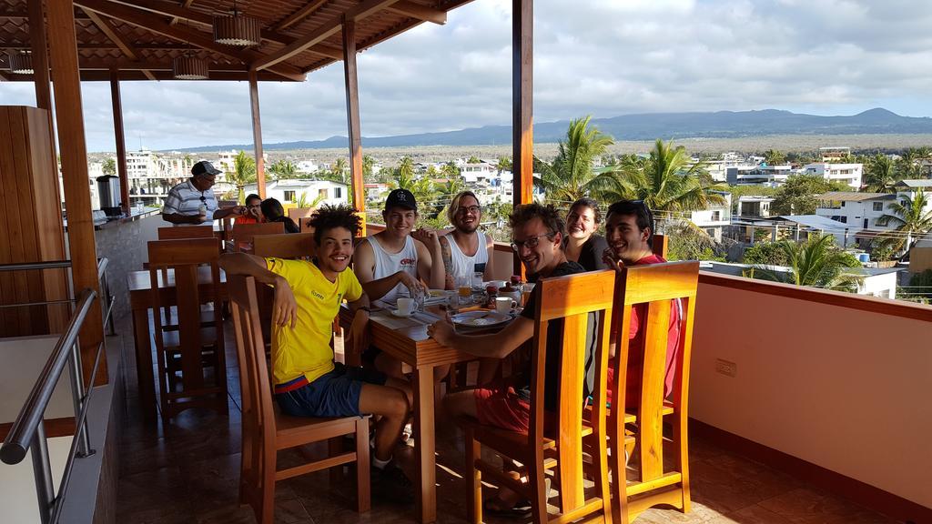 Gloria - Galápagos Inn Puerto Ayora  Kültér fotó